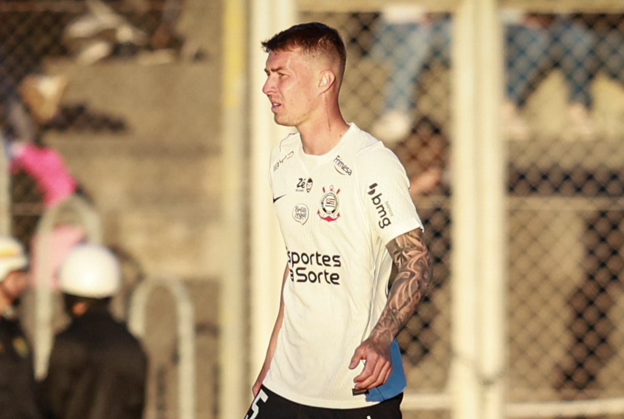 O que realmente mudou para Charles no Corinthians?