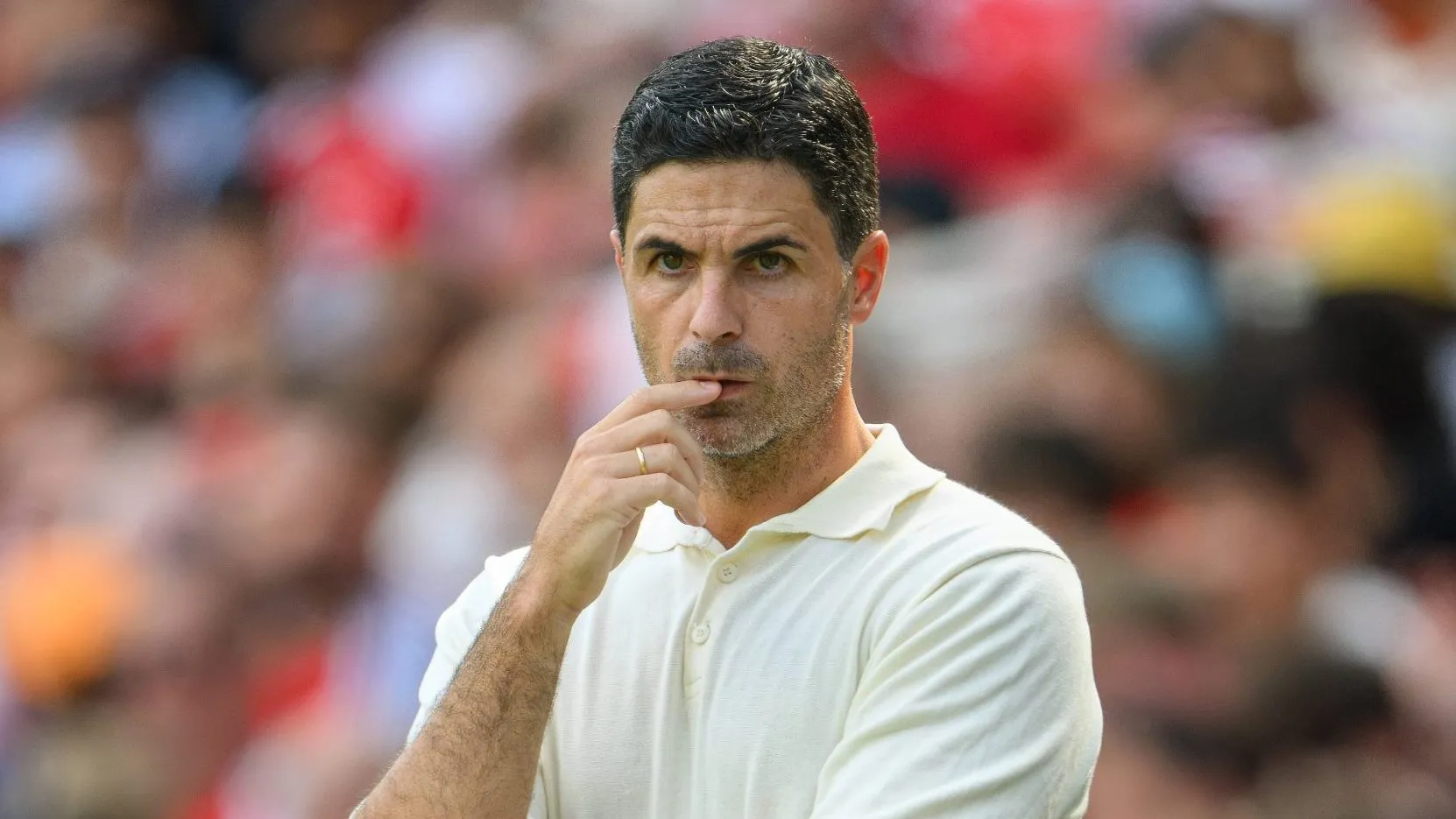 Arsenal quer ex-Liverpool para reforçar a zaga, mas tem obstáculo na negociação?