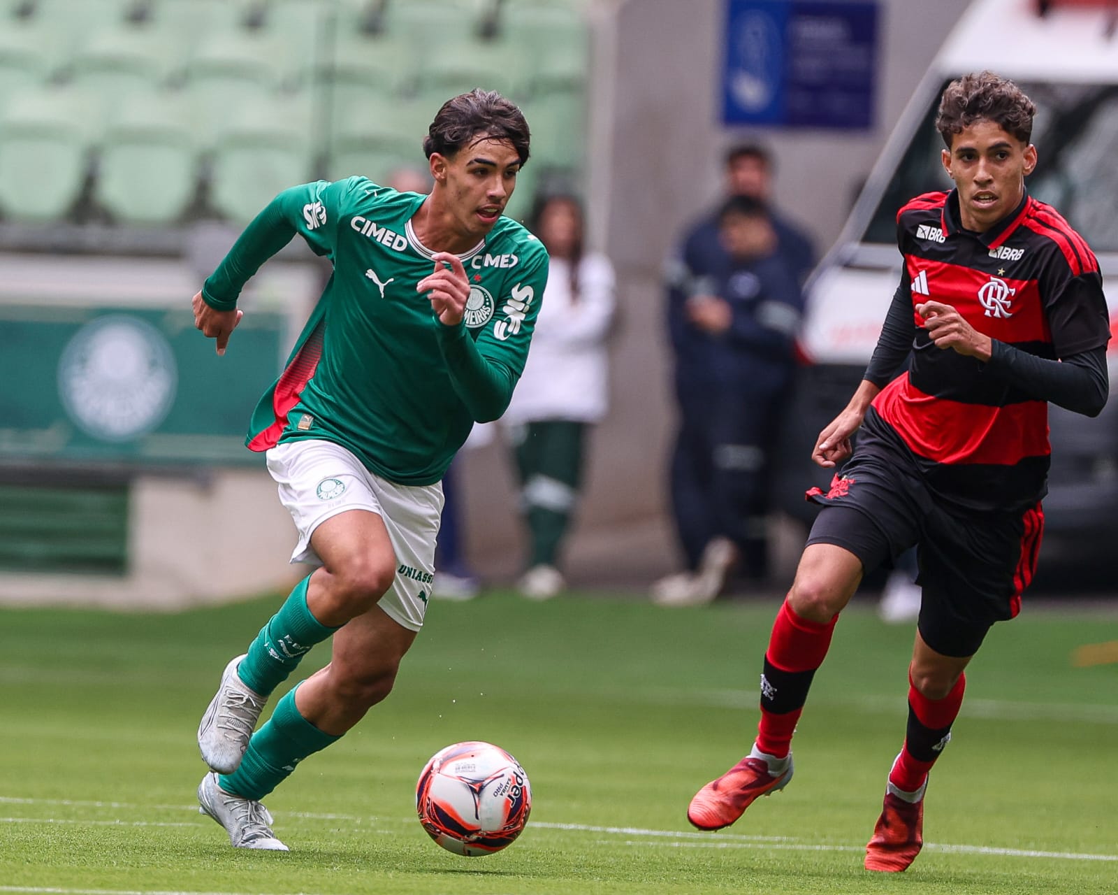 Palmeiras perde para o Flamengo e pode deixar a liderança do Brasileiro Sub-17