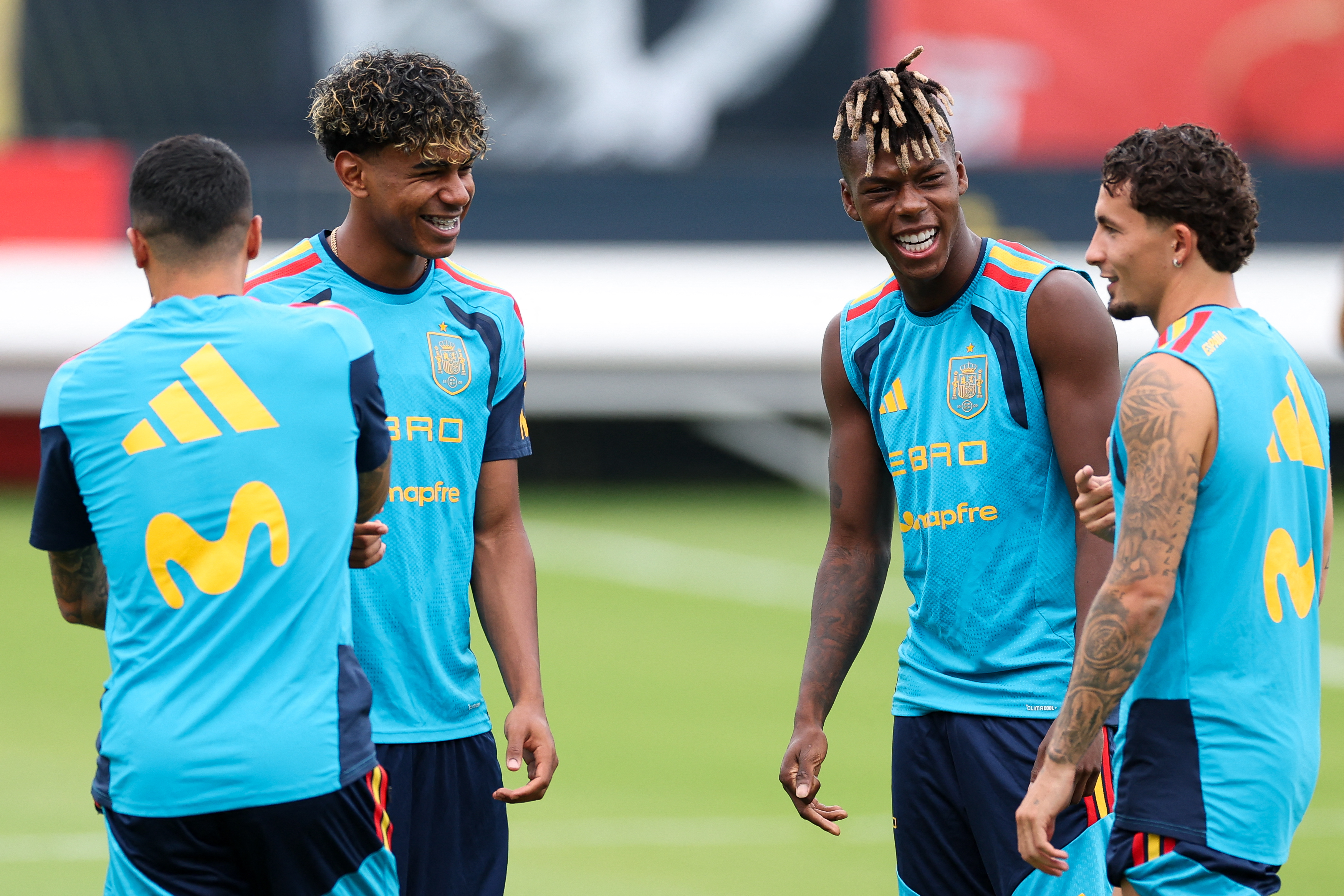 O que realmente aconteceu durante o treino da Espanha que foi interrompido
