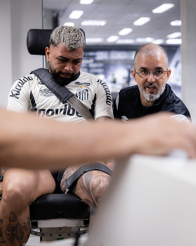 O que realmente aconteceu no primeiro treino do Santos após as férias?