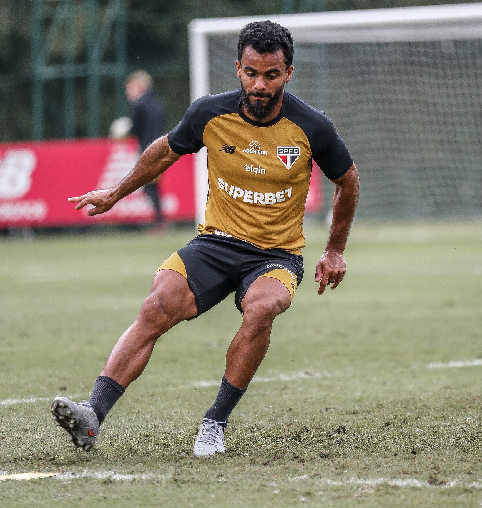 O que realmente aconteceu nos bastidores do São Paulo durante a intertemporada