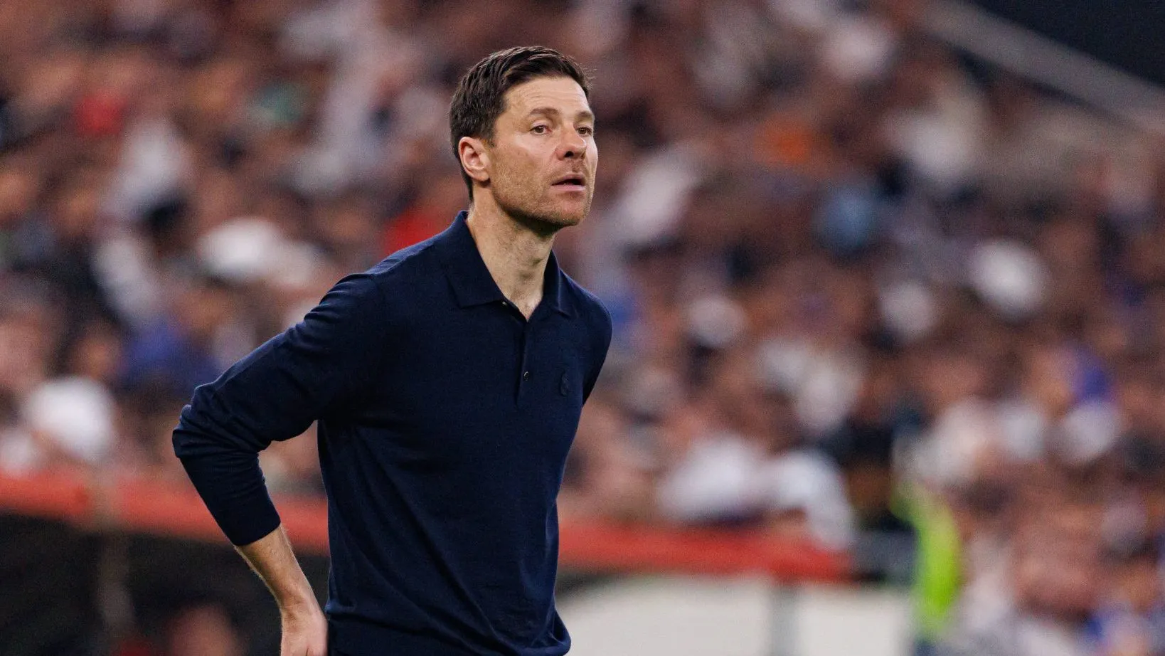 Atacante que ainda não engrenou no Chelsea explica expectativa alta por ‘Era Xabi Alonso’