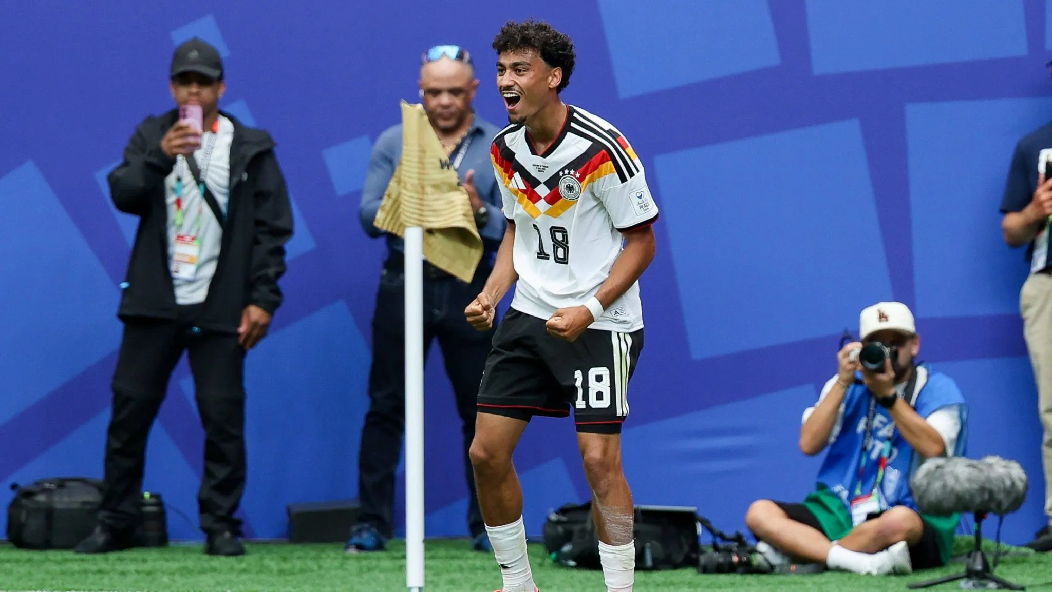 Alemanha estreia com goleada e liderança na Copa do Mundo 2026