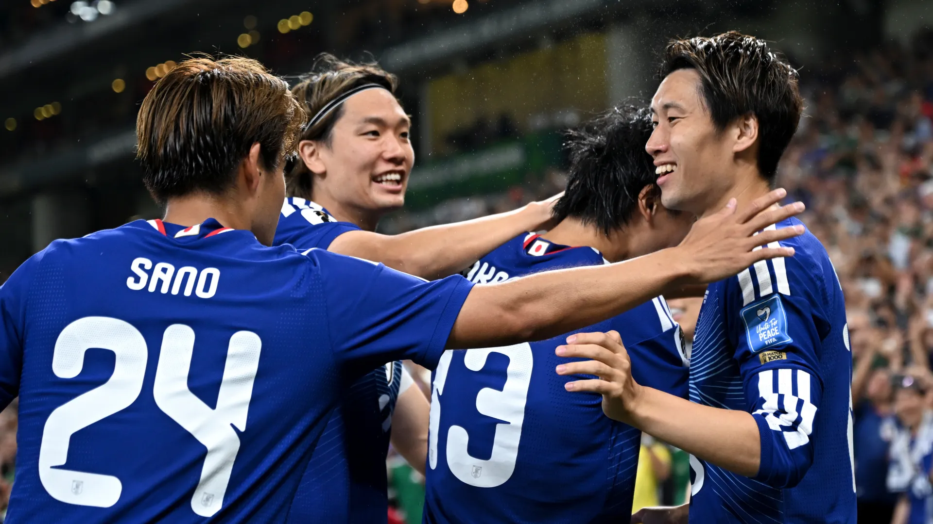 Japão Arrasa! Tunísia 0 x 4 Japão: Kamada e Ueda Brilham