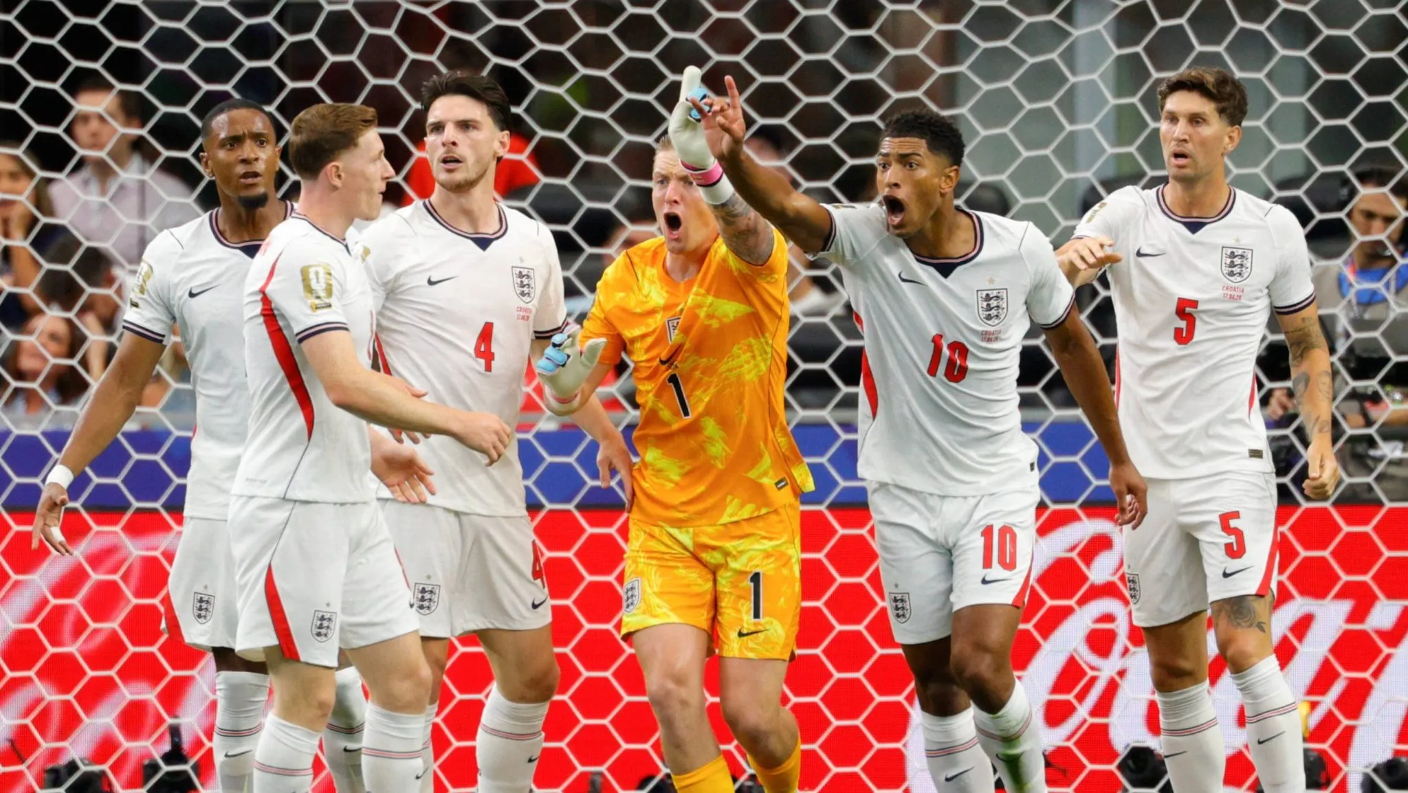 Troy Deeney: ‘A Inglaterra não pode ser campeã da Copa do Mundo com ele como titular’